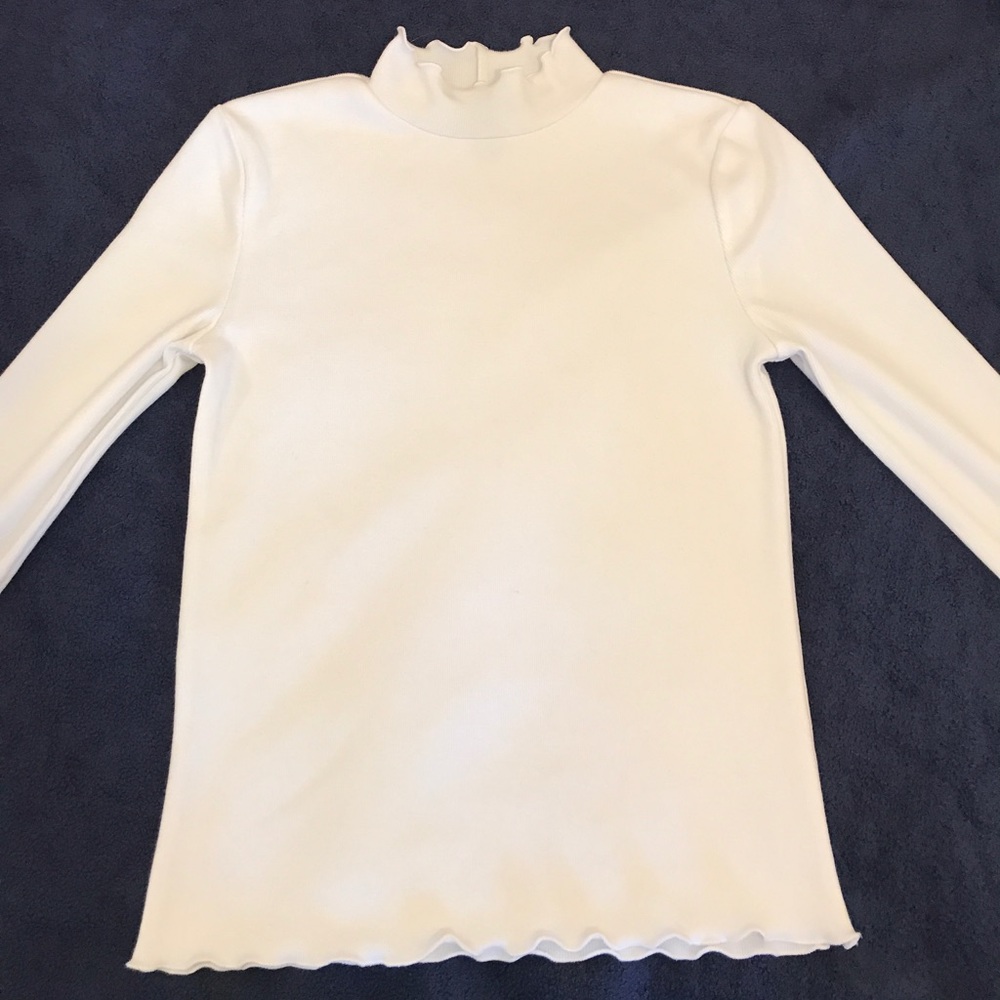 White scalloped turtleneck long sleeve